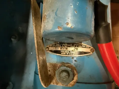 Deluxe Runabout: Upholstery repair