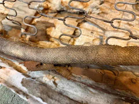 Deluxe Runabout: Upholstery repair