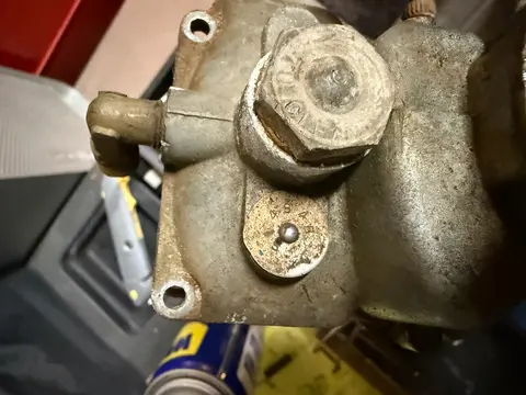 Deluxe Runabout: Upholstery repair