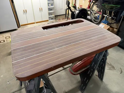 Deluxe Runabout: Upholstery repair
