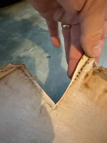 Deluxe Runabout: Upholstery repair