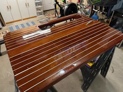 Deluxe Runabout: Upholstery repair