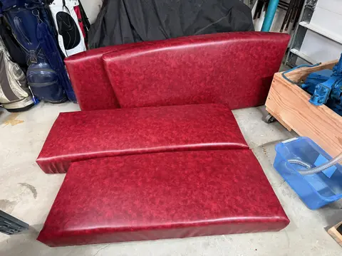 Deluxe Runabout: Upholstery repair