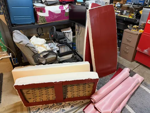 Deluxe Runabout: Upholstery repair