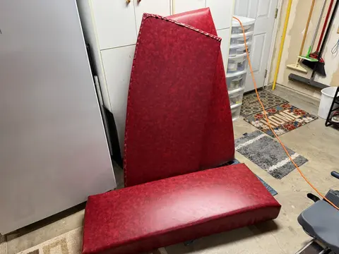 Deluxe Runabout: Upholstery repair