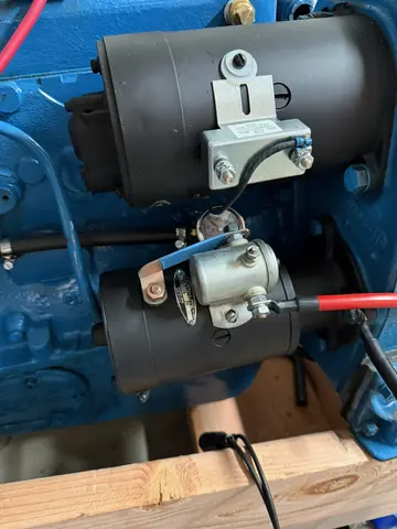 Deluxe Runabout: Start electrical