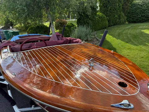 Deluxe Runabout: finish & cosmetic