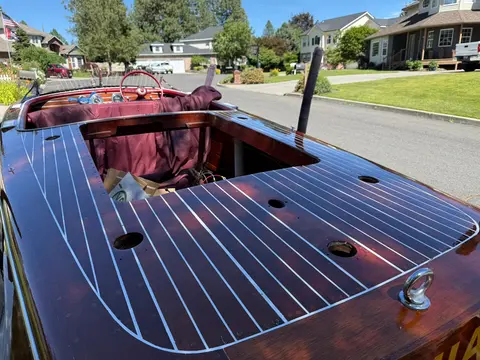 Deluxe Runabout: finish & cosmetic