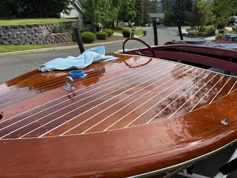 Deluxe Runabout: finish & cosmetic