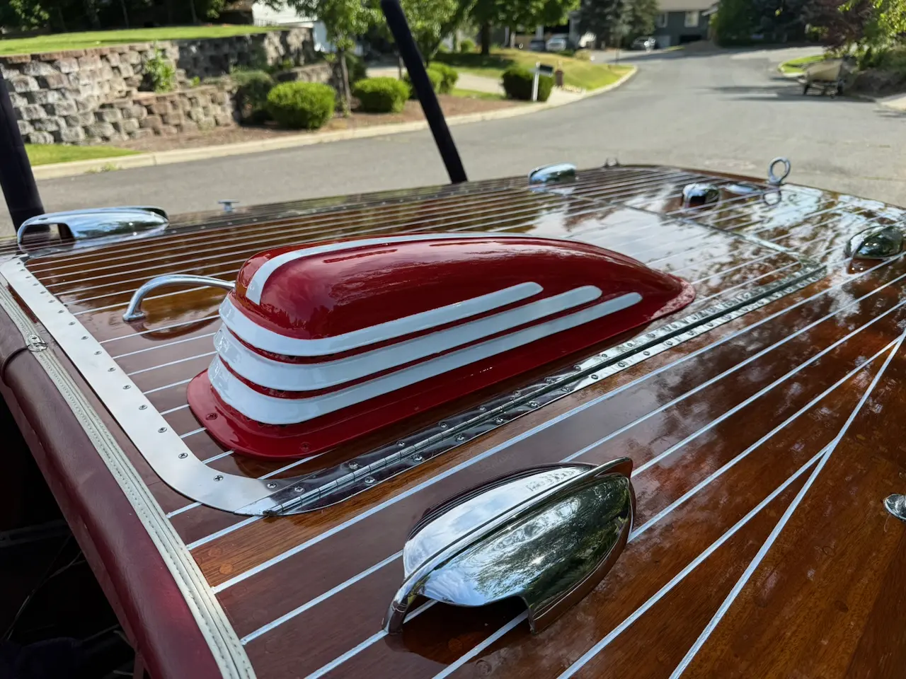 Deluxe Runabout: finish & cosmetic