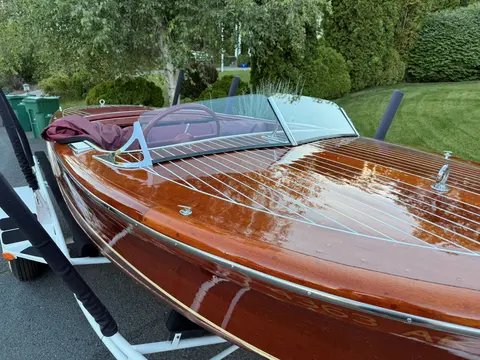 Deluxe Runabout: finish & cosmetic