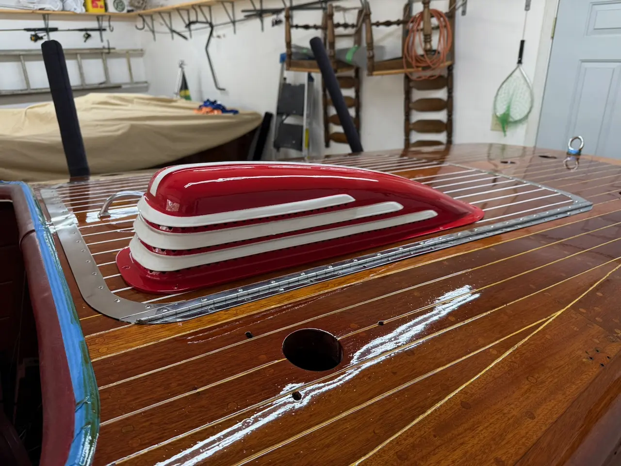 Deluxe Runabout: finish & cosmetic