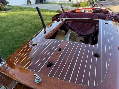 Deluxe Runabout: finish & cosmetic