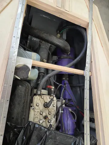 Mini Cruiser, under construction