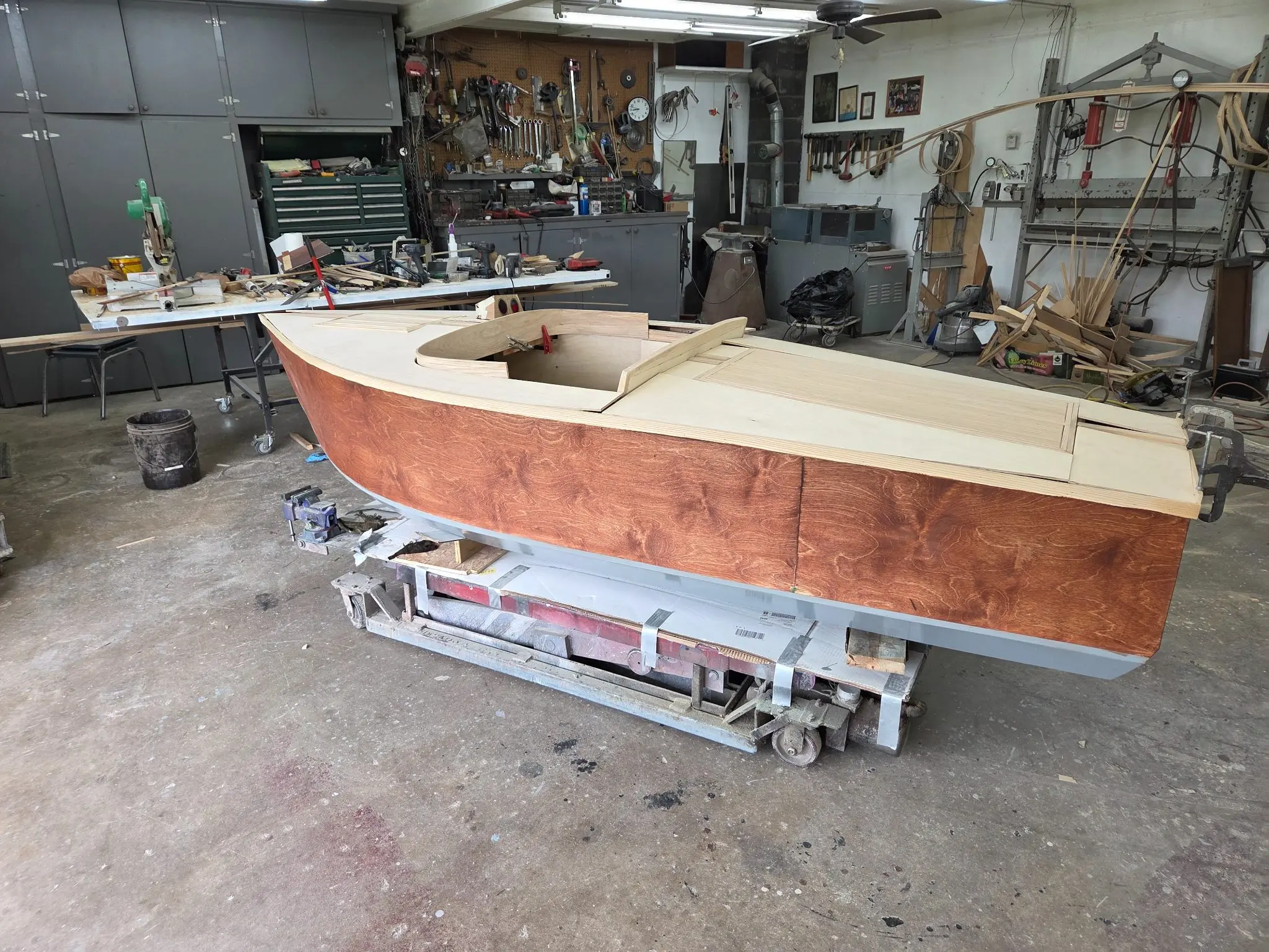Mini Cruiser, under construction