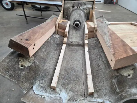 Mini Cruiser, under construction