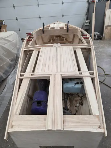 Mini Cruiser, under construction
