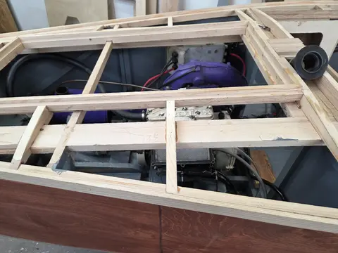 Mini Cruiser, under construction