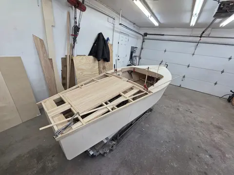 Mini Cruiser, under construction